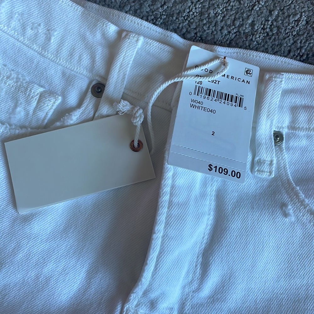 Good american white shorts - Picture 2 of 2